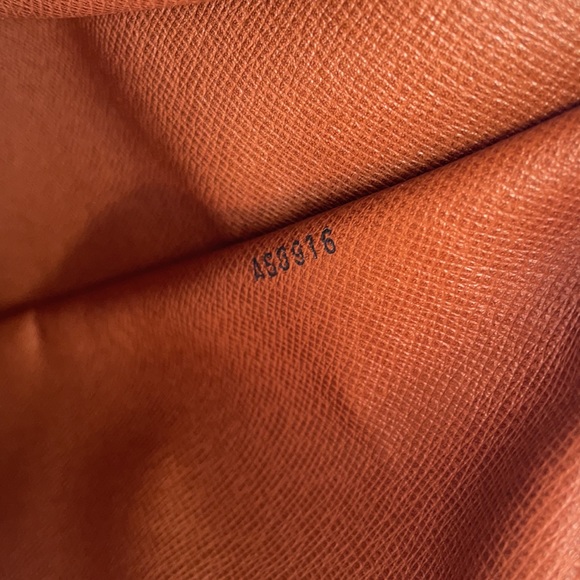 Authentic Louis Vuitton Bag Boulogne 30 - Picture 5 of 6